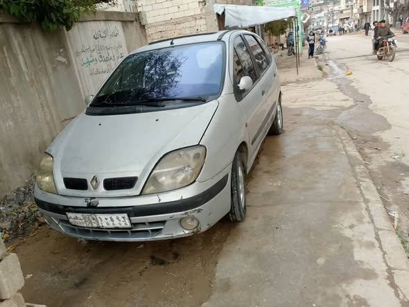 رينو null 2002 - صورة 4