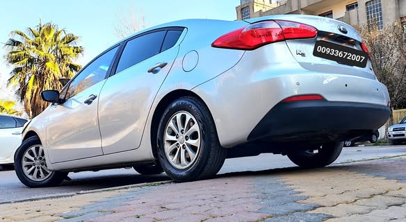 كيا فورتي K3 2013 - صورة 5