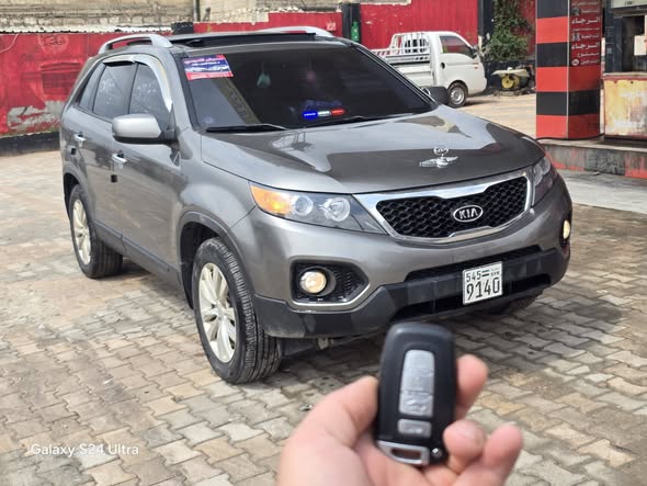 كيا سيرنتو 2010 - صورة 1