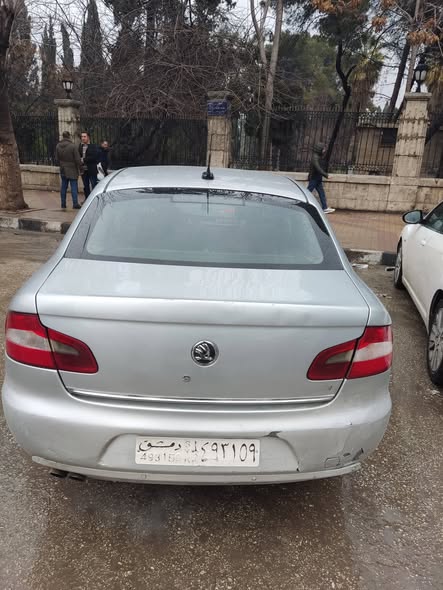 سكودا سوبيرب 2009 - صورة 2