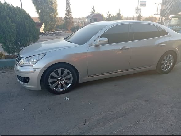 هيونداي سنتنيال 2012 - صورة 4