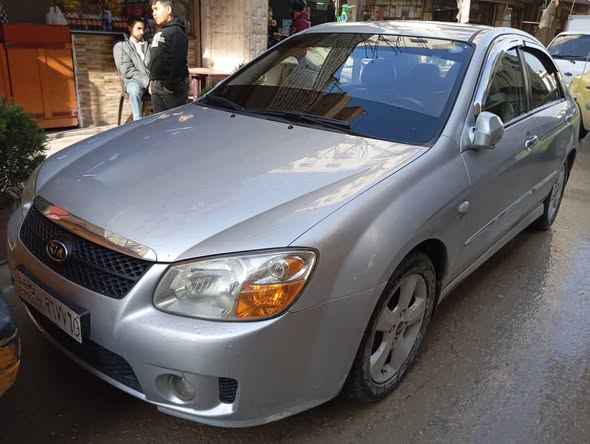 كيا سيراتو 2007 - صورة 2