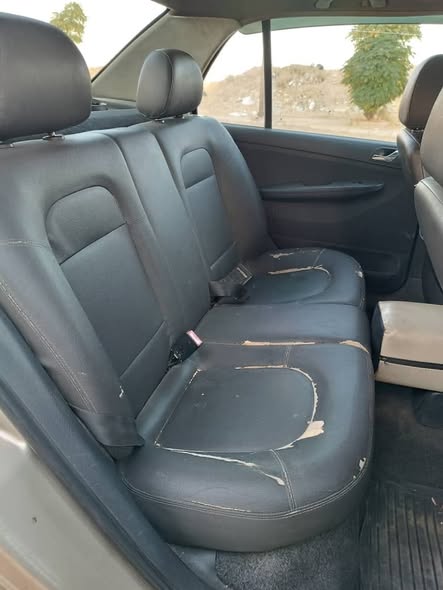 سكودا فابيا 2003