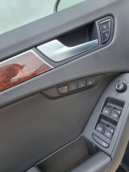 اودي A4 2011 - صورة 2