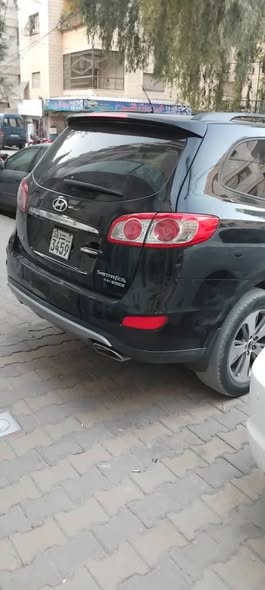 هونداي سنتافية 2012 - صورة 5