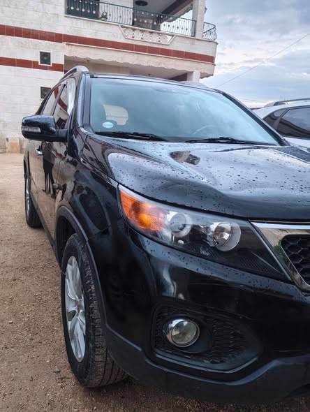 كيا سيرنتو 2011 - صورة 3