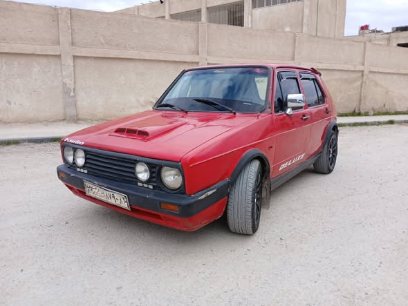 فولكس غولف 1977 - صورة 2