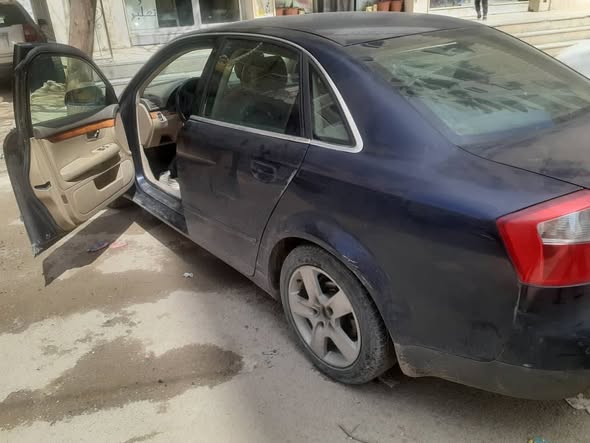 أودي a4 2004 - صورة 5