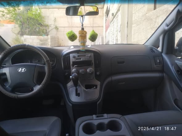 هيونداي اتش 1 2009 - صورة 4