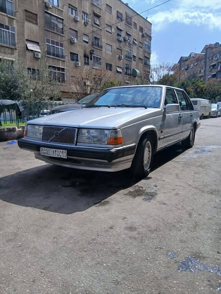 فولفو 940 1993 - صورة 1