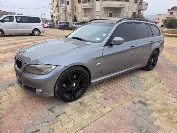 بي إم دبليو D520 2010 - صورة 3