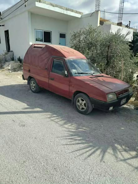 سكودا بيك اب 1995 - صورة 2