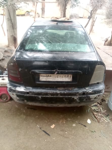 سكودا اوكتافيا 1998 - صورة 2