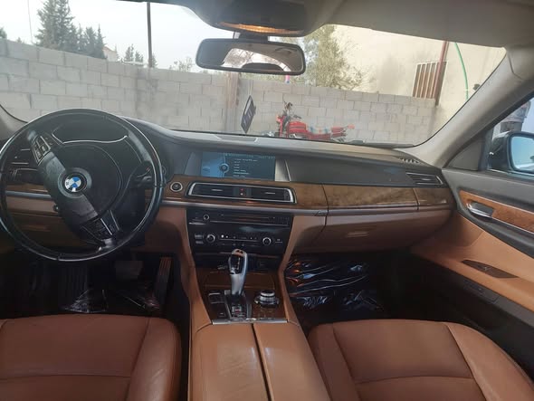BMW 730 Li 2012 - صورة 2