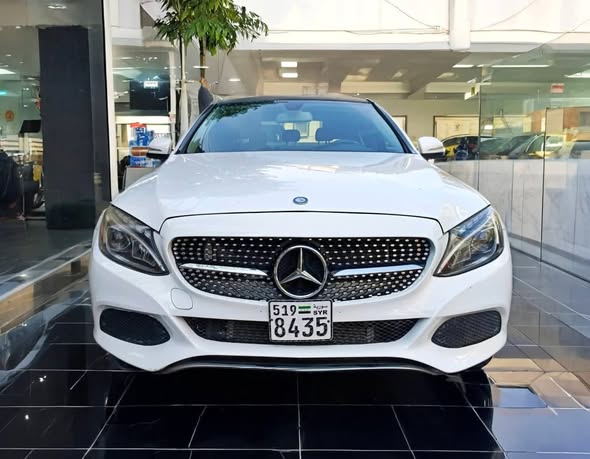 مرسيدس C300 2015 - صورة 2