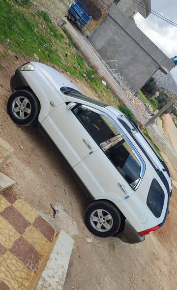 كيا سبورتاج 2005