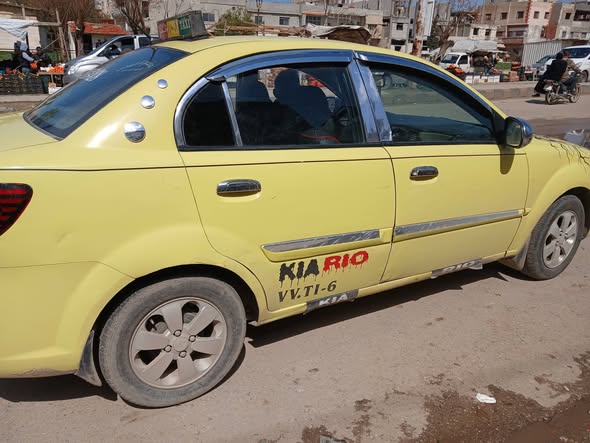 كيا ريو 2011 - صورة 2