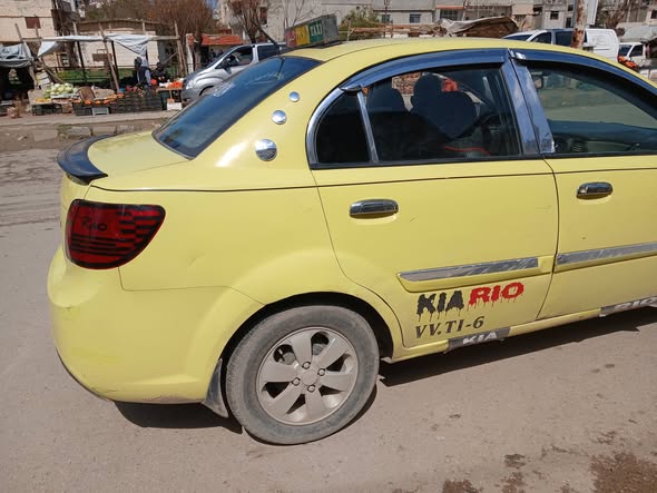 كيا ريو 2011 - صورة 3