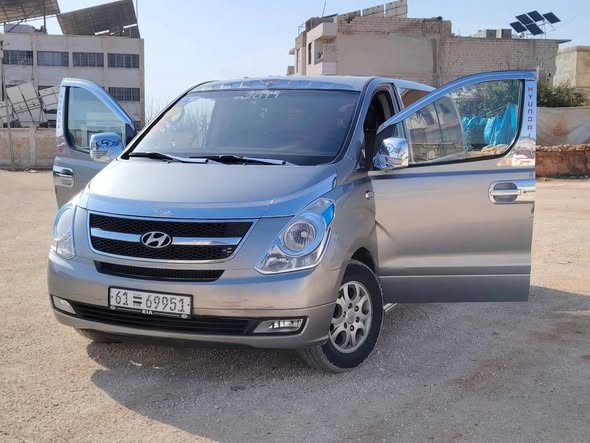 هيونداي اتش 1 2011 - صورة 1