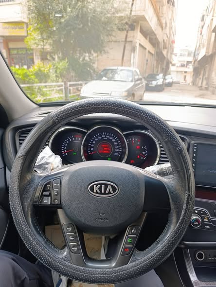 كيا اوبتما 2011 - صورة 3