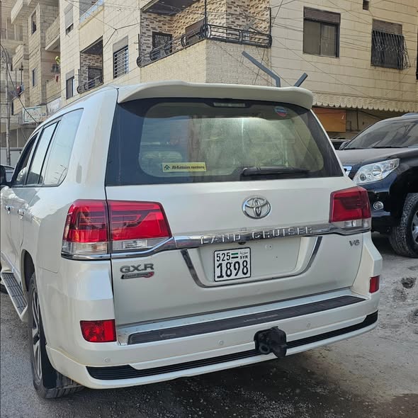 تويوتا لاند كروزر 2019 - صورة 3