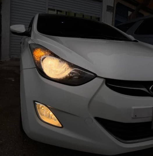 هيونداي افانتي 2012