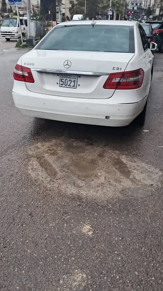 مرسيدس E220 2011 - صورة 2