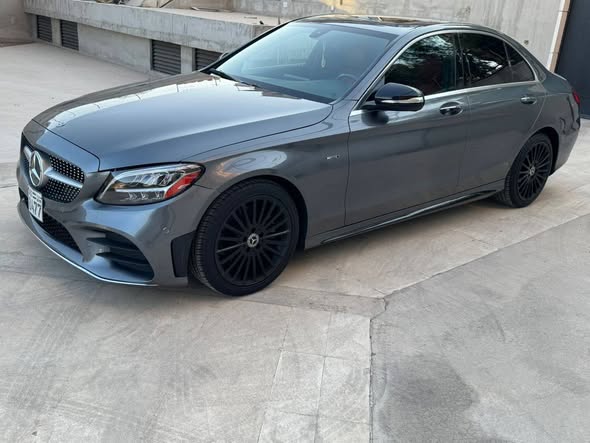 مرسيدس C300 2019 - صورة 2