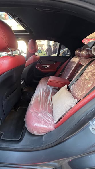 مرسيدس C300 2019 - صورة 3