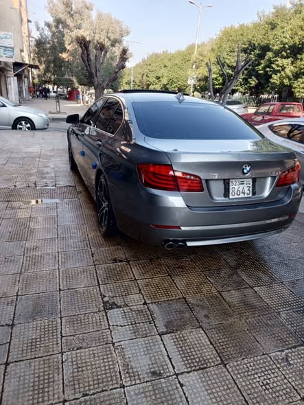 بي إم دبليو 528i 2011