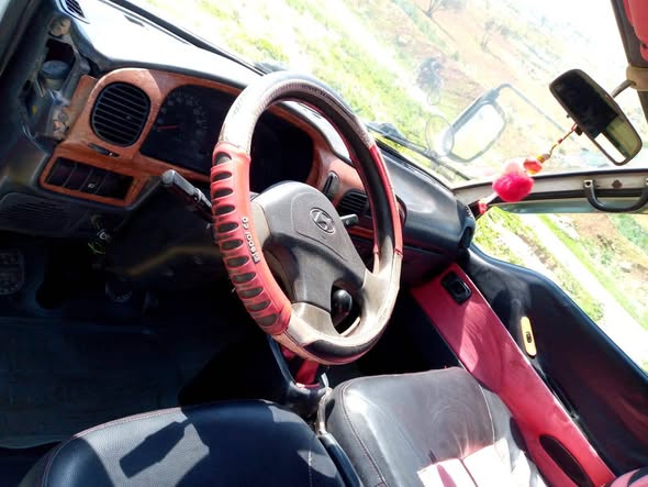 هيونداي اتش 100 1997 - صورة 2