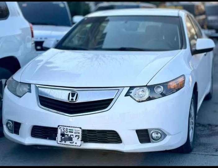 هوندا أكورد 2015