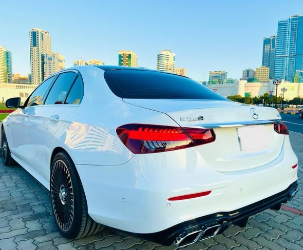 مارسيدس E300 2017 - صورة 2