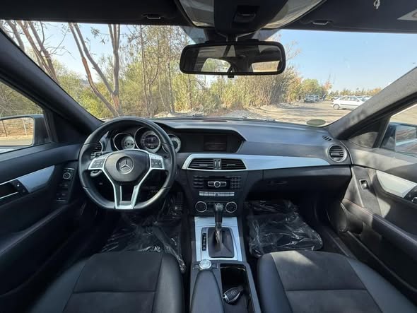 مرسيدس C200 2014