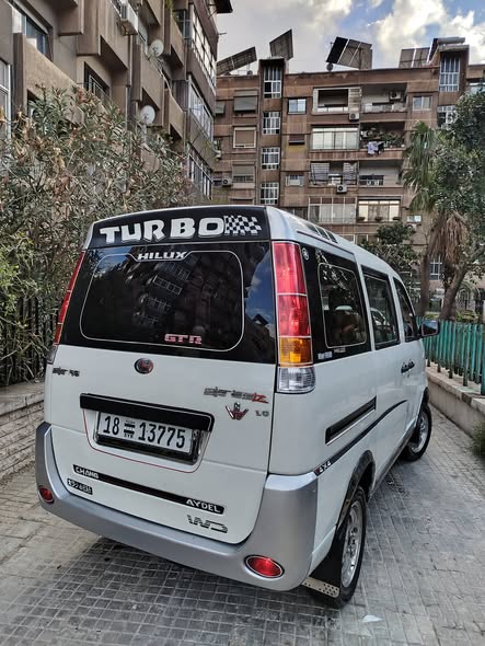 شانا ايديل 2012 - صورة 3