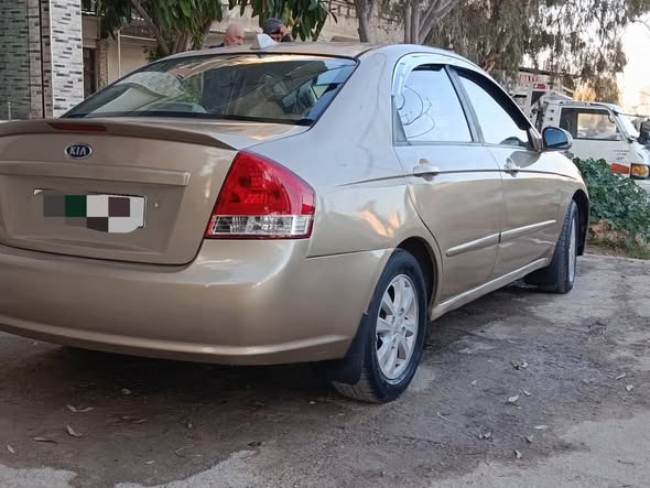 كيا سيراتو 2009 - صورة 1