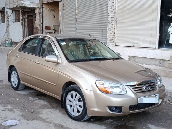 كيا سيراتو 2009 - صورة 2