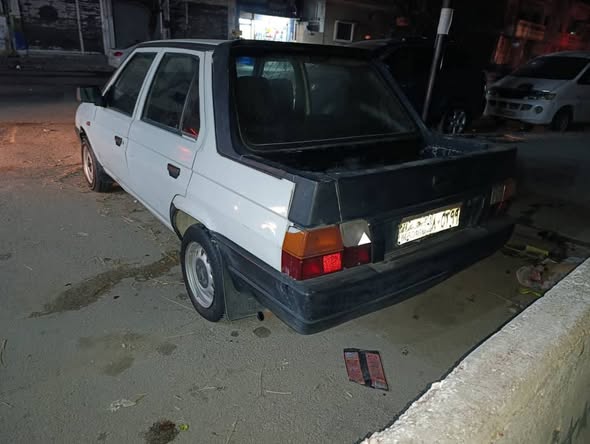 سكودا بيك أب 1995 - صورة 2