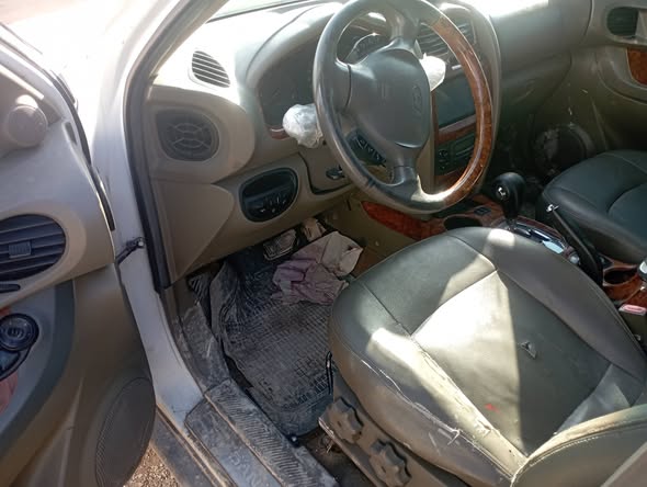 هيونداي سنتافي 2004 - صورة 2