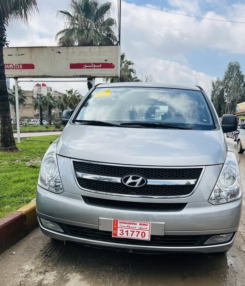 هيونداي جراند ستاركس 2011 - صورة 1