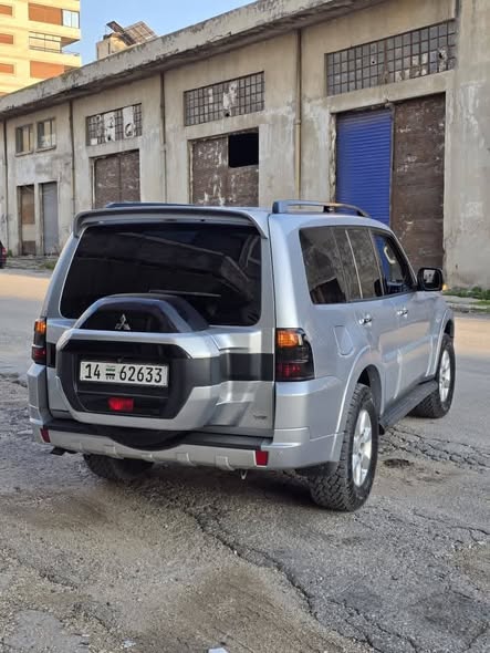 ميتسوبيشي باجيرو 2016 - صورة 2