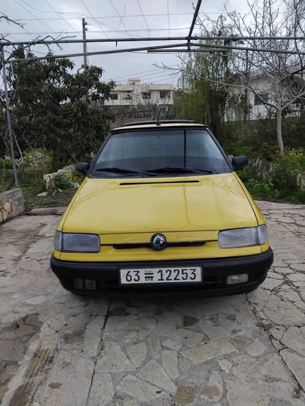 سكودا بيك أب 1998 - صورة 1