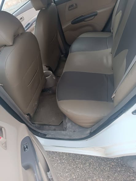 كيا ريو 2010 - صورة 1