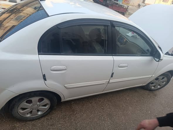 كيا ريو 2010 - صورة 5