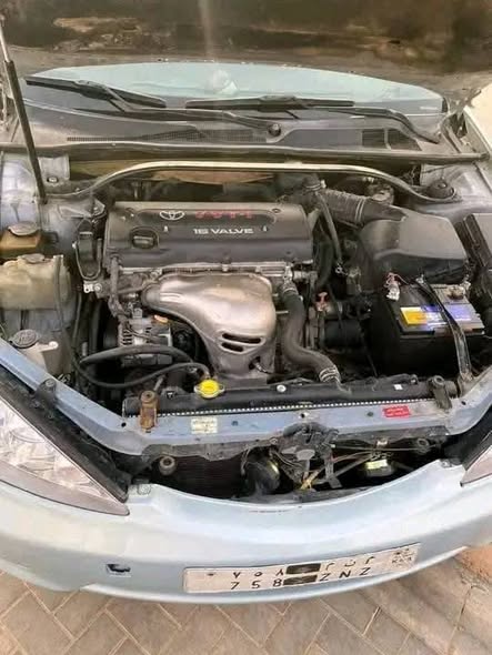 تويوتا كامري 2004 - صورة 2