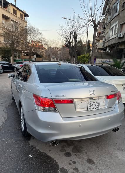 هوندا أكورد 2010 - صورة 2