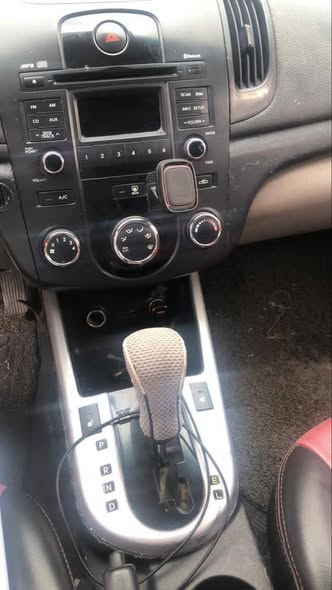 كيا فورتي 2010 - صورة 3