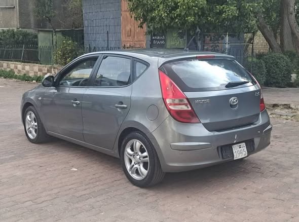 هونداي i30 2011 - صورة 2