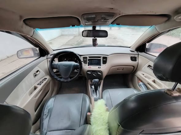 كيا ريو 2008 - صورة 5