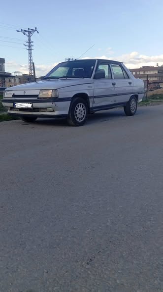 رينو رينو 9 1994